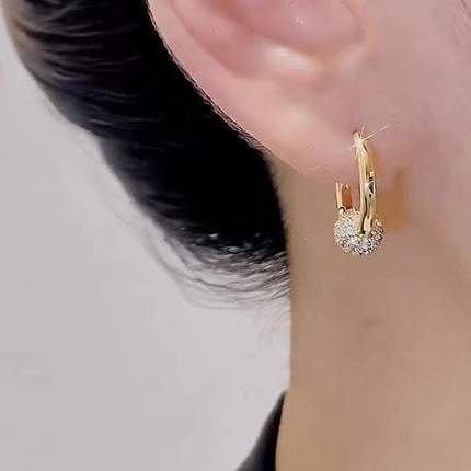 Exquisite and Small Full Drill Ring Earrings Female Temperament High-class Ear Ring Niche Design Simple Cold Wind Ear Stud