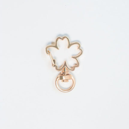 Factory Direct Zinc Alloy Sakura Buckle DIY Jewelry Accessories Flower Spring Buckle Size Sakura Buckle Pendant