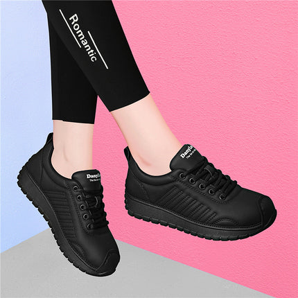 Women's Shoes Spring and Autum Lightweight Warm Casual Sports Shoes Women's Soft Sole Non-Slip Versatile Travel Cotton Shoes 2025