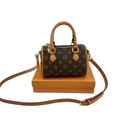 This year's popular mini bag women's 2025 spring and summer new portable pillow bag all-match super hot shoulder messenger bag
