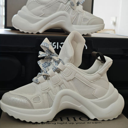 2024 New Bow-Shaped Bridge-Soled Sneakers for Spring, Summer, Autumn and Winter, Trendy White Shoes, Super Popular Street Dad Shoes for Women