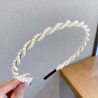 Golden twist pearls