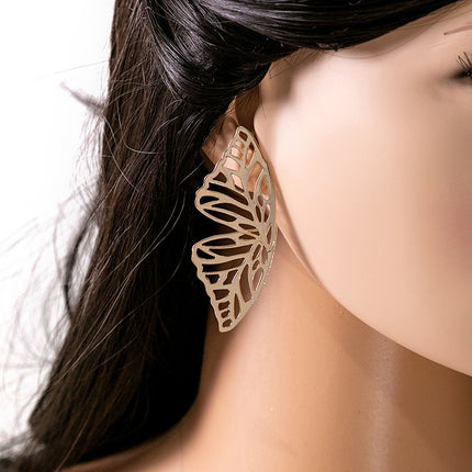 European and American Retro Exaggerated Golden Leaf Earrings, Cut Out Butterfly Ginkgo Earrings, Accessible Luxury Personalized Earrings