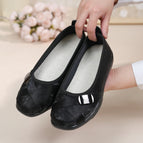 Black / 35