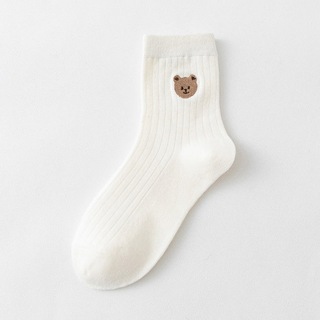 Popular online popular white women's socks solid color embroidered bear Japanese stockings cute high-top cotton socks Zhuji wholesale