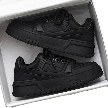 Black Warrior Men's Shoes 2025 New Autumn Casual Sneakers for Kitchen Work Thick-Soled Sports Chef Loafers for Summer