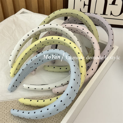 Korean-Style Fresh Heart-Shaped High Crown Wide Headband for Women, New Sponge Headband for Travel, Face Washing, and Hair Styling