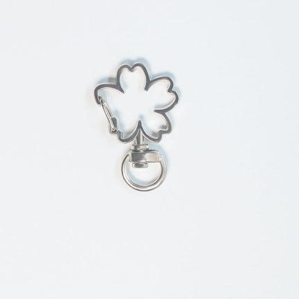 Factory Direct Zinc Alloy Sakura Buckle DIY Jewelry Accessories Flower Spring Buckle Size Sakura Buckle Pendant