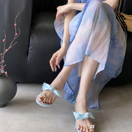 2025 New Summer Flats Bow with Rhinestone Flower Decoration Classic Elegant Sandals