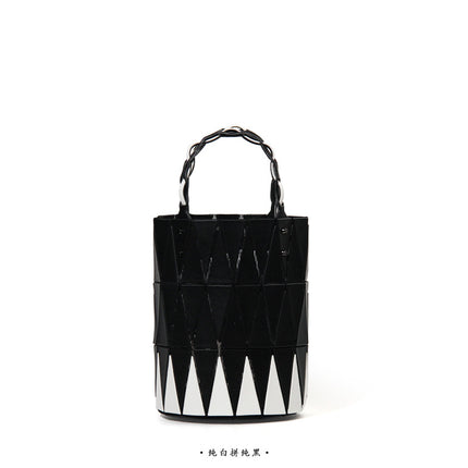 2025 New Arrival Vegetable Basket Handbag Japanese Geometric Rhomboid Bucket Bag Fashionable Simple Color Contrast Shoulder Underarm Bag