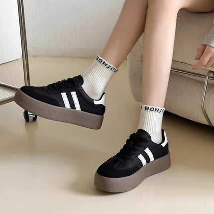 White Sneakers for Women with Thick Soles, 2026 Autumn New Style, Versatile Casual Platform Lace-Up Shoes