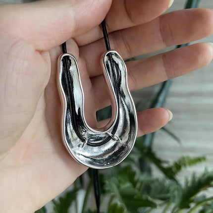 European and American Niche U-shaped Necklace Metal Design Sense Horse Pendant Ins Style Simple Cold Style Horseshoe Necklace