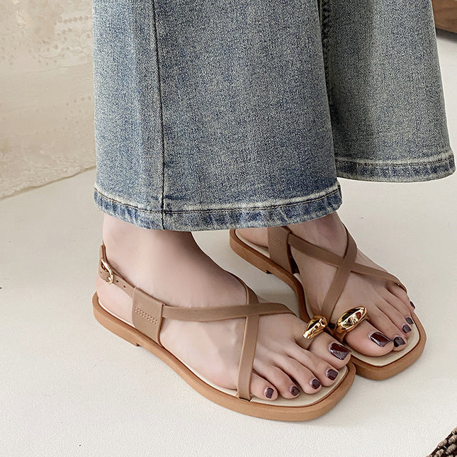 New Roman Sandals Women's Summer All-match Outwear Beach Finger Slippers 2024 Elegant Flip Flops for Women