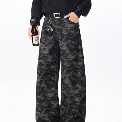 Camouflage Jeans for Men, Washed and Distressed, American Hip-Hop Style, Stylish Curved Knife Pants, Loose and Versatile Floor-Length Pants