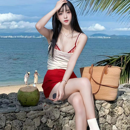 Women's Swimsuit 2025 Popular High-End One-Piece Bikini, Beautiful Little Person's Atmosphere, Pure Desire Split Conservative