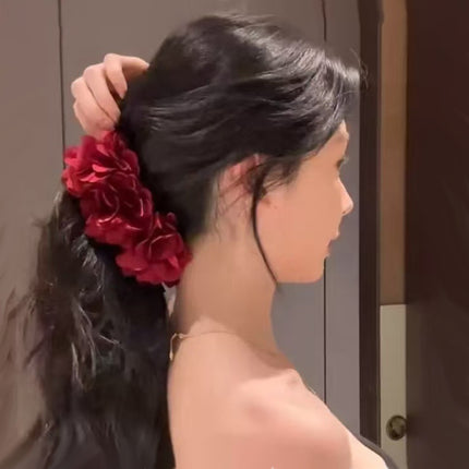 In Stock, Yi Mengling's Same Style Seaside Mermaid-Shaped Oversized Red Rose Flower Banana Hair Clip Accessory