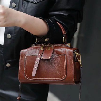 Direct Sale of Trendy Women's Bags Popular This Year, 2026 New Fashion Versatile Commuter Crossbody Bag, Niche Handbag Pillow Bag