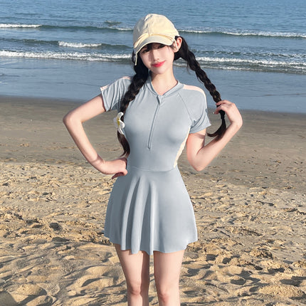 One-Piece Girls' Swimsuit 2026 New Summer Conservative Slimming Cover-Up Pure Desire Internet Celebrity Style Student Class Hot Spring Bathing