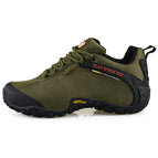 Army Green dense cloth waterproof / 43 men's shoes