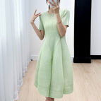 Light green round neck short sleeve / All yards