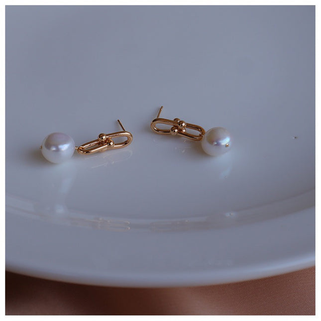 Natural Alien Baroque Freshwater Pearl Earrings Silver Needle Plated 14K Gold Horseshoe Chain Earrings Personalized Fashion Earrings