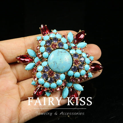 Vintage New Women's Turquoise Elegant Glass Light Luxury Necklace with Unique Niche Brooch Tassel Earrings Set