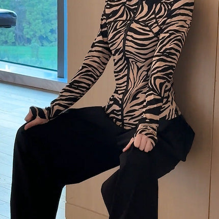 This Year's Casual Zip-Up Cardigan Slim-Fit Jacket and Straight-Leg Pants Two-Piece Set for Women, Spring and Autumn Korean Style, Fashionable and Versatile