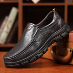 2007 black shoes / 38