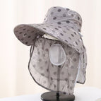 Tea picking hat - gray large dots