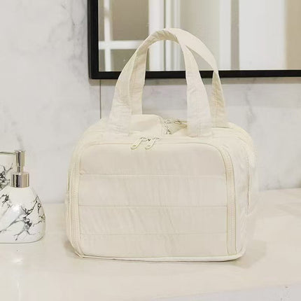 Fashionable and Simple 2025 New Style Makeup Bag, Large Capacity, Divided and Layered Toiletry Bag, Portable Travel Makeup Storage Bag