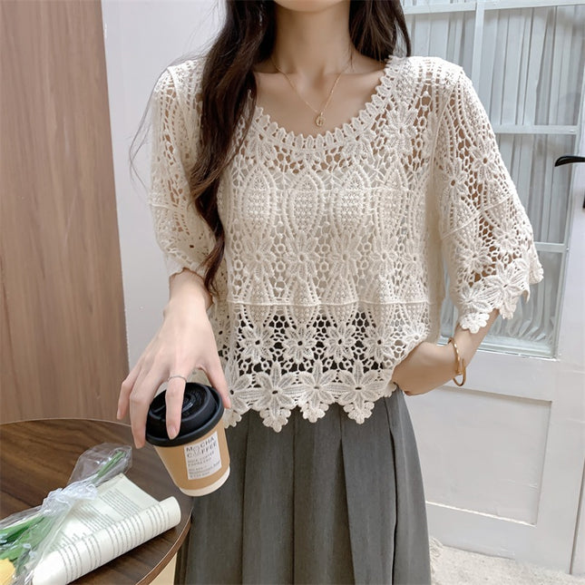 2025 New Summer Design Cut Out Knitwear Women's Holiday Style Blouse Heavy Crochet Cut Out Short Top