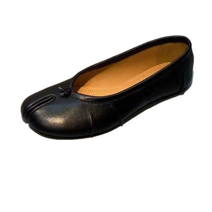 New Comfortable split-toe pig's trotters shoes women's flat sole one-step horseshoe shoes casual fashion shallow mouth breathable ballet shoes