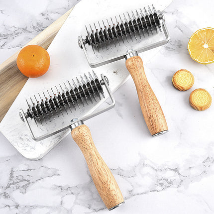 in stock Pizza Mesh Knife Pizza Tools Baking Tools Stainless Steel Wooden Handle Pizza Roller Knife Snack Hob
