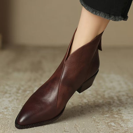 Cross-border retro pointed toe chunky heel short boots for women 2023 French autumn and winter new back zipper mid heel nude bone fashion boots