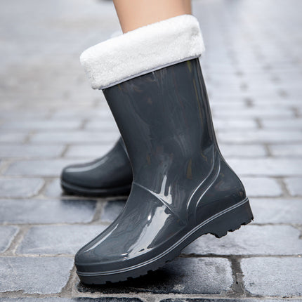 Fashionable Women's Rain Boots Mid-Calf Warm Rain Shoe Covers Fleece-Lined Rain Boots Non-Slip Women's Water Shoes Thickeneded Cotton Rubber Shoes