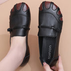 Black / 35