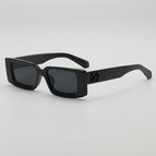 Black frame with black legs (black label)