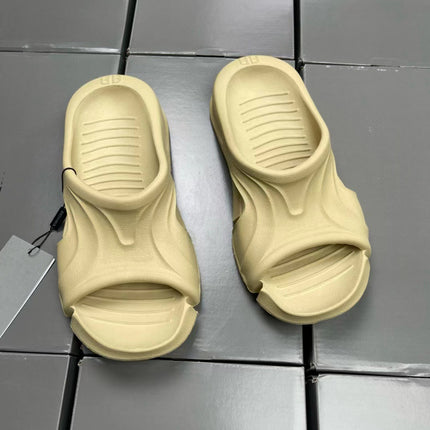 Paris Classic Slippers, Leaky Toe Wading Rubber Slippers, Same Style for Men and Women, Perfect Fit for Foot Shape