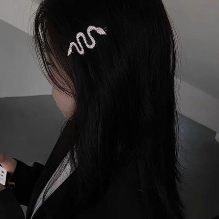 Y2K Hot Girl Hairpin Clip Niche Snake-shaped Dark Alloy Hairpin Clip Retro Personalized Bangs Hairpin Hair Accessories