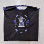 Blue and white porcelain black (excluding shoulder strap) / Medium