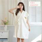 Short sleeve, white / Smiley face bathrobe pineapple grids [ 40-90kg can be worn]