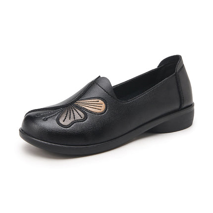 Mom's Shoes for Middle-Aged Women 2026 New Style Non-Slip Flat Comfortable Spring and Autumn Soft-Soled Leather Shoes for Middle-Aged and Elderly People