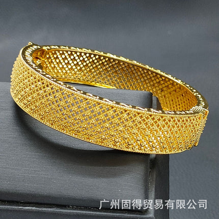 24K Gold Dubai Stereo Carved Buckle Bracelet Non-Fading Women's Middle East Dubai Jewelry Vietnamese Sand Gold Bracelet