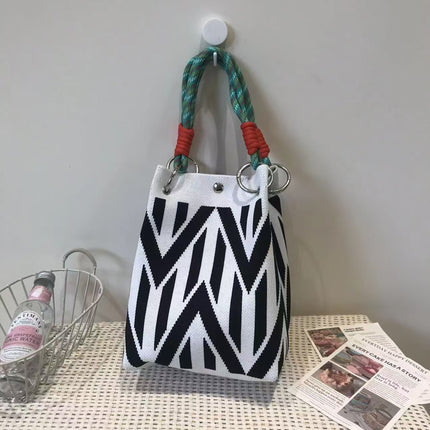 Niche design black and white diamond knitted tote bag handbag casual versatile large capacity messenger bag factory direct sales