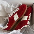 Red / 35