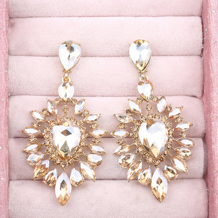 Classic Luxury Ladies Crystal Earrings Vintage Drop Hollow Earrings Elegant Exaggerated Jewelry Factory Direct Supply