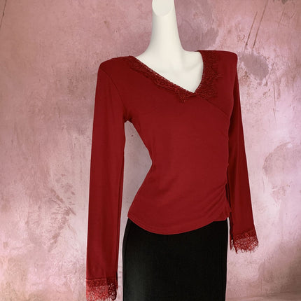 Ancola Red Sexy Pure Desire Style Lace Top Autumn and Winter New Brushed fleece-lined Thickened Cross V-neck Base Shirt