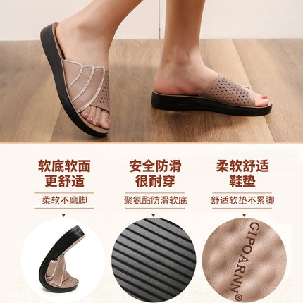 Mom's Slippers for Women 2026 New Summer Outdoor Wear for Middle-Aged and Elderly People with Soft Soles and Non-Slip Outdoor Slippers for Summer
