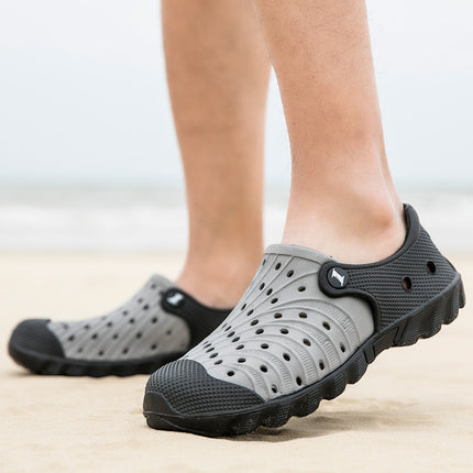 Hole Shoes Men's Summer Baotou Sandals and Slippers Dual-use plus size All-match Soft-soled Garden Shoes Outer Wear Beach Shoes Men's Sandals
