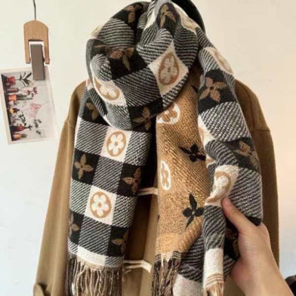 Autumn and Winter Scarf for Women, Double-Sided Plaid Heart Fashion Korean Version Trendy Versatile Thickened Dual-Use Neck Warmer Shawl Harajuku Style
